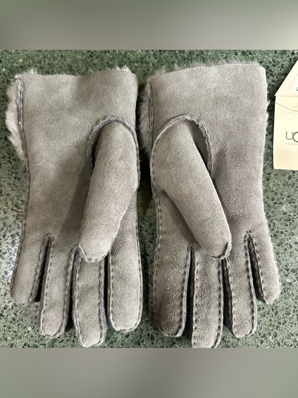 UGG Gloves Shearling Water Resistant Bow Shorty Gray Large Holiday Gift NEW - Picture 3 of 8